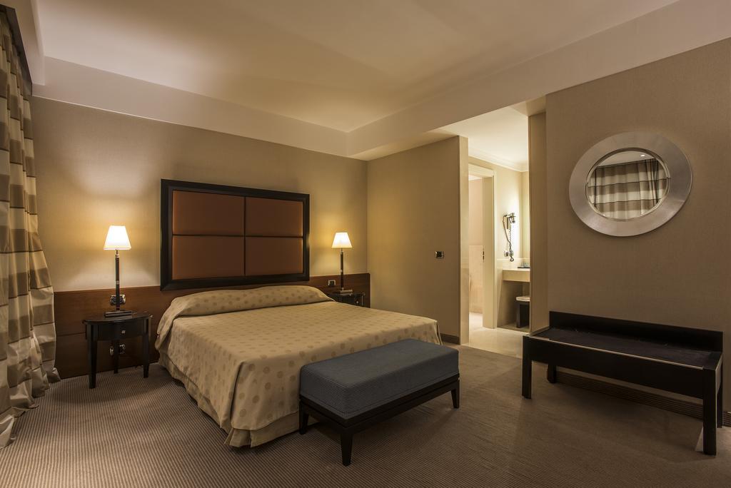 Ergife Palace Hotel Rome Exterior photo