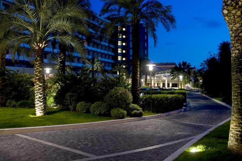 Ergife Palace Hotel Rome Exterior photo